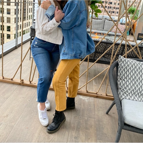 High Rise Yellow Denim - Picture 9 of 9